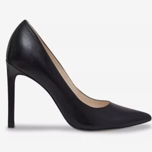 Elegant Black Women's Pumps